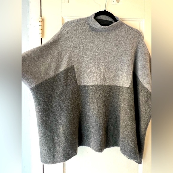 The Elder Statesman Colorblock Cashmere Sweater Poncho Cape - Picture 3 of 12